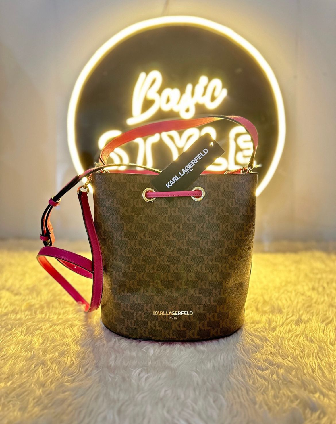 Bolsa Bucket Karl Lagerfeld