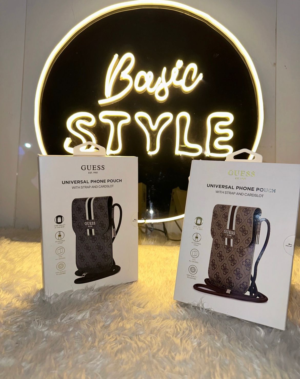 Crossbody Guess para celular